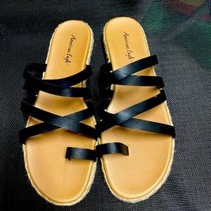 American Eagle Sandals